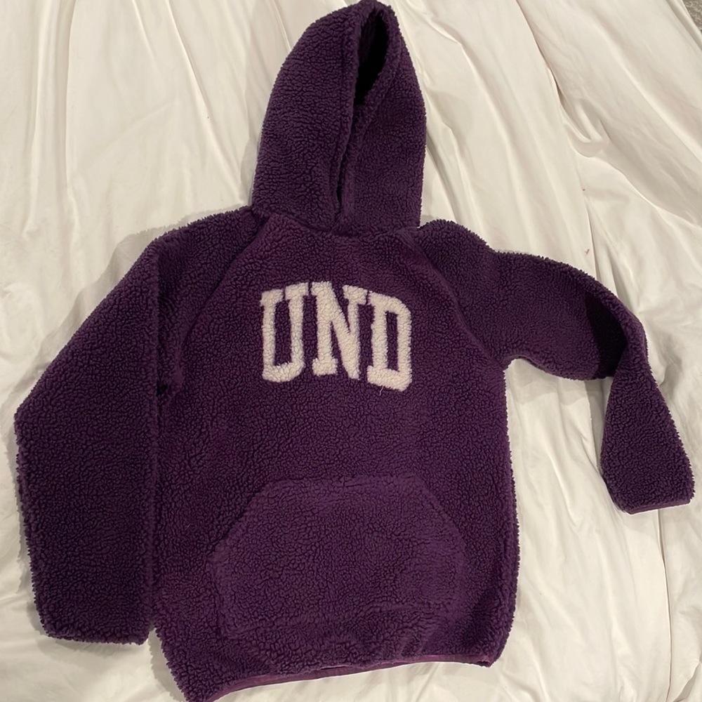 Undefeated Mens Fuzzy Hoodie